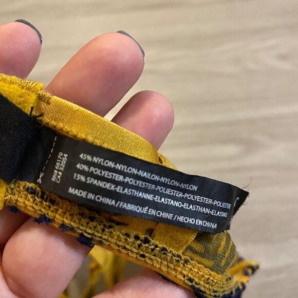 Out from Under UO nylon blend gold sheer velvet like triangle bra size small - Picture 6 of 6